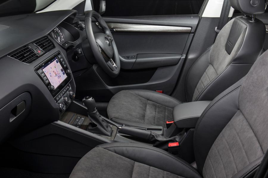  Skoda Octavia Scout 2015 года  (AU) (фото 27 из 30)